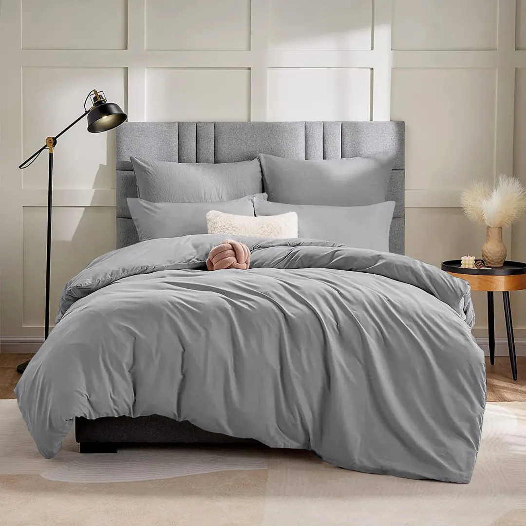 Untitled design - 2026-03-09T122938.661 Premium Silver Duvet Cover Set – Luxury Modern Bedding for Hotels & Wholesale - Image 1